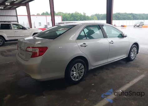 2012 Toyota Camry Le z USA, uszkodzony, nr VIN 4T1BF1FK1CU029876